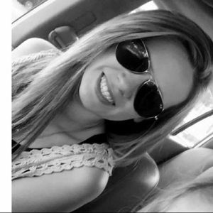 Meet your Posher, Lindsey